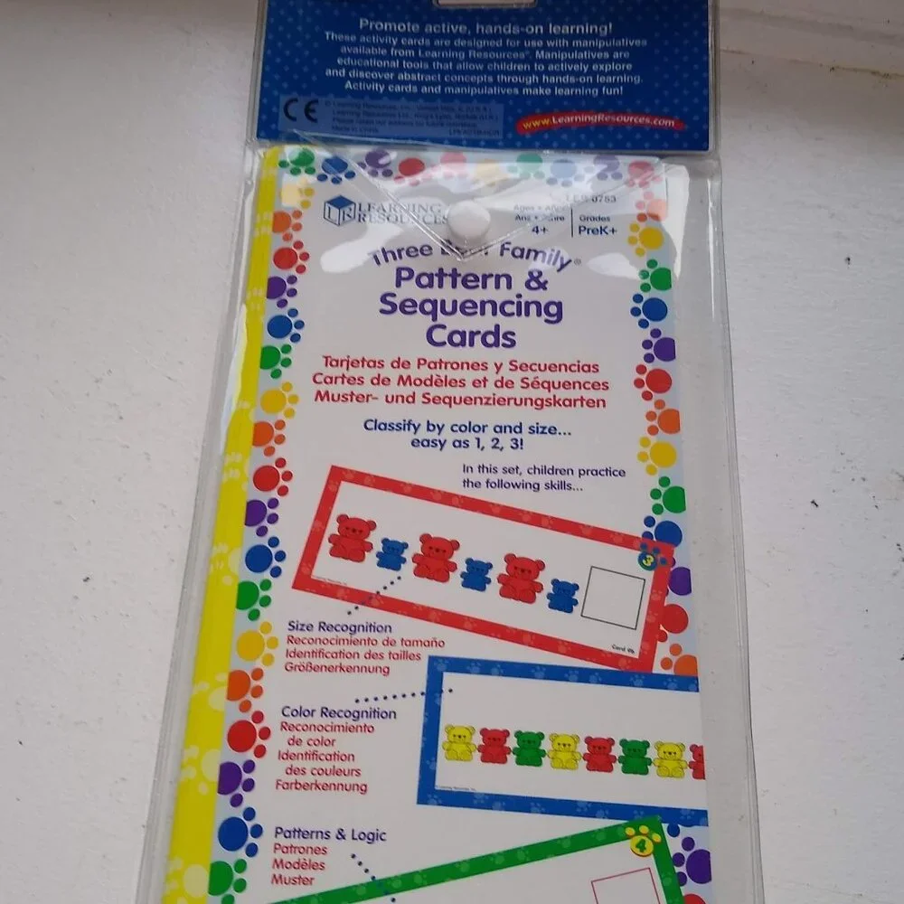 The Three Bear Family Pattern & Sequencing Cards New
